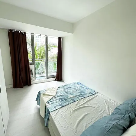 Condo Staycation At Sm Bicutan